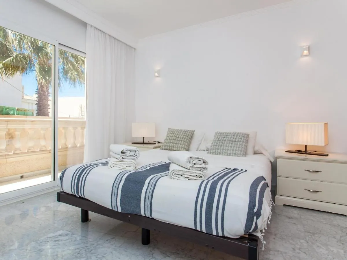 Villa Es Turo, Luxury Beachfront Apartment In Colonia San Jordi Campos
