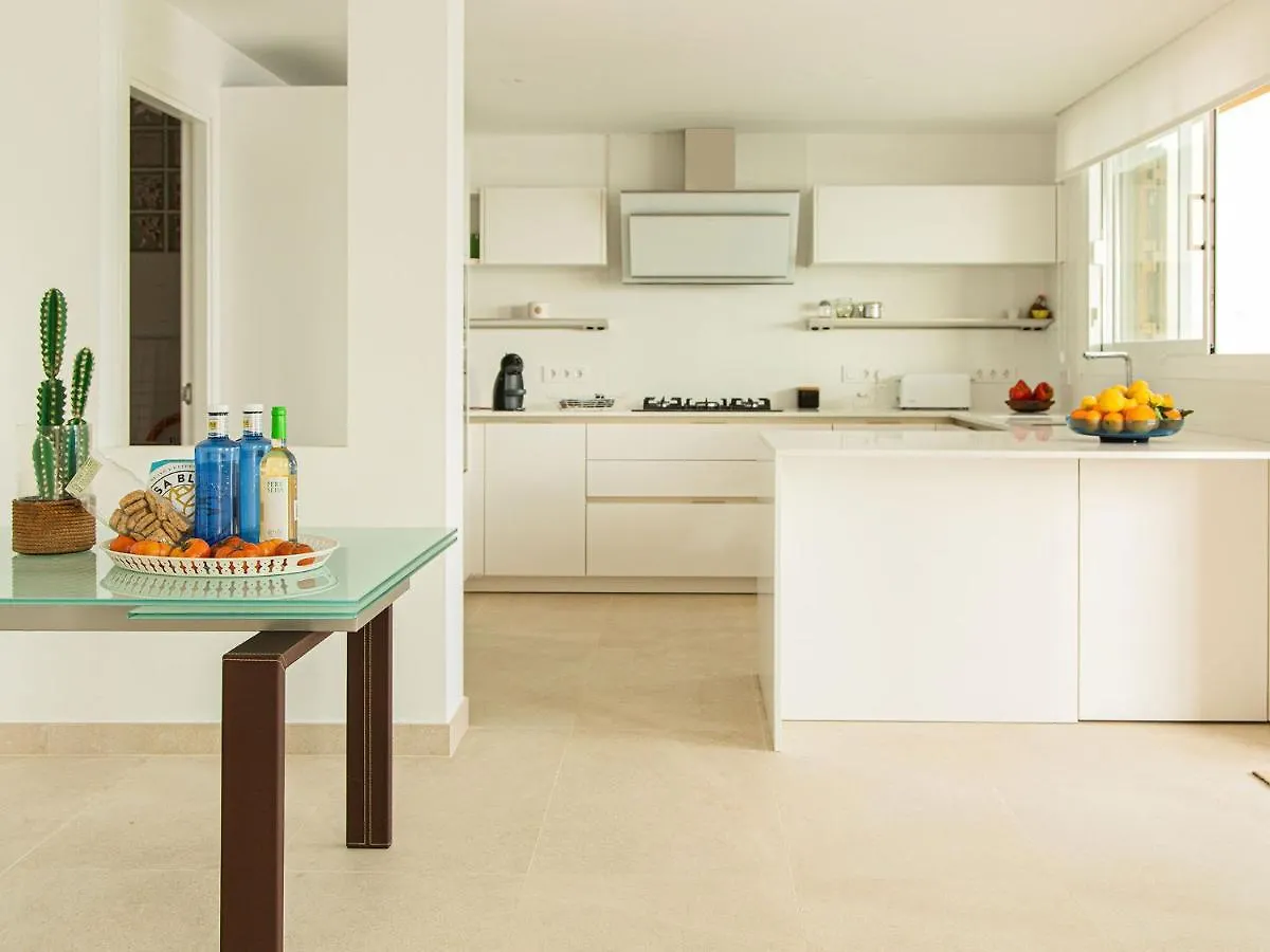 Villa Es Turo, Luxury Beachfront Apartment In Colonia San Jordi Campos