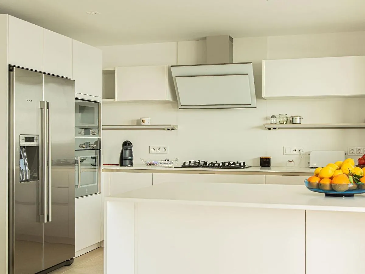 Villa Es Turo, Luxury Beachfront Apartment In Colonia San Jordi Campos  Espagne
